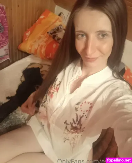 Ester Love OnlyFans Thumbnail #a06R4wbwSh