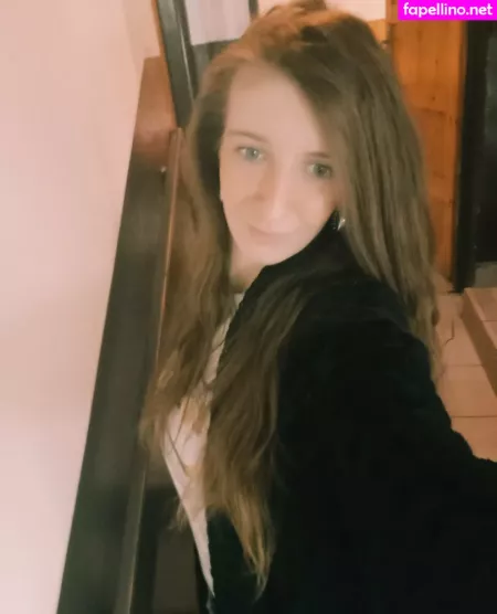 Esterfreee OnlyFans Thumbnail #1e4JXtrz3R