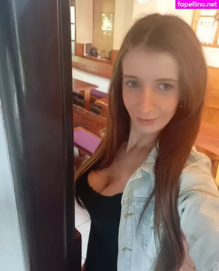 Esterfreee OnlyFans Thumbnail #6gDum6iMRI