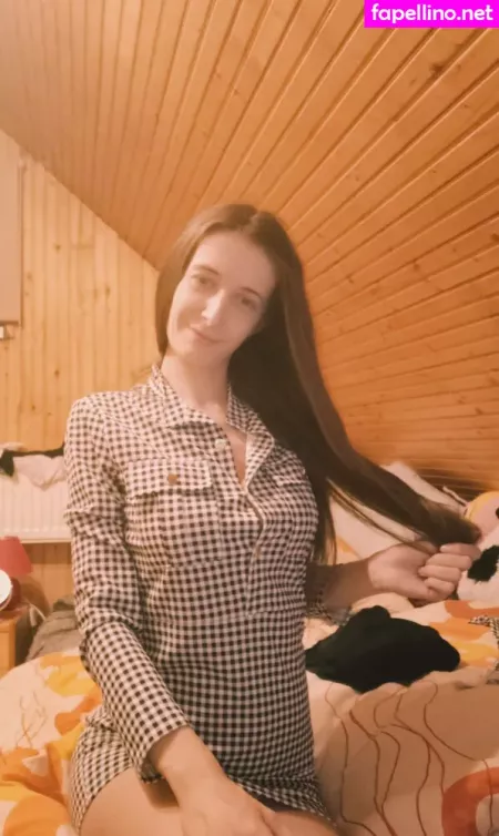 Esterfreee OnlyFans Thumbnail #AsDx9I3BjO