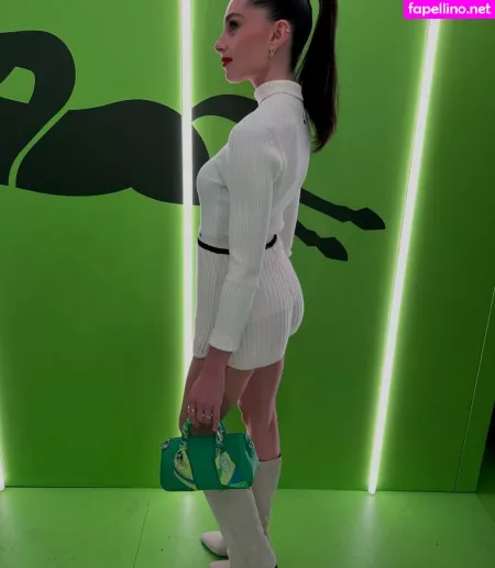 Esther Abrami OnlyFans Thumbnail #aZ3IGUVrV0