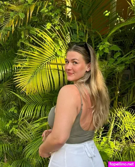 Esther Burden OnlyFans Thumbnail #ksm9stLBOt