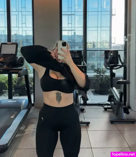 Esther Burden OnlyFans Thumbnail #rJtHL2m7Cv