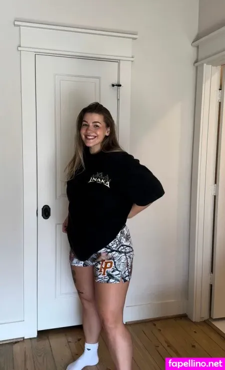 Esther Burden OnlyFans Thumbnail #y6Cm9mxyfg