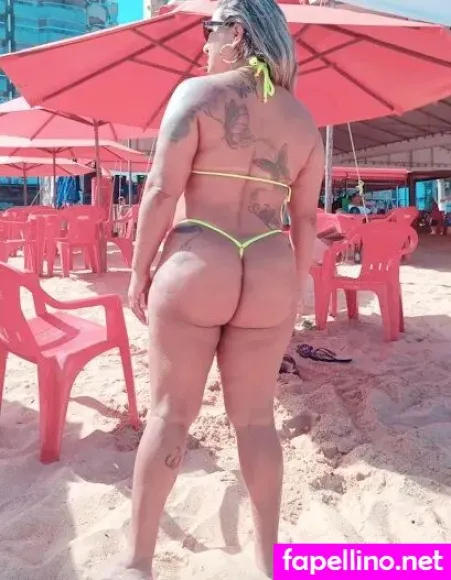 Esther Exhib OnlyFans Thumbnail #No4QNwPjTv