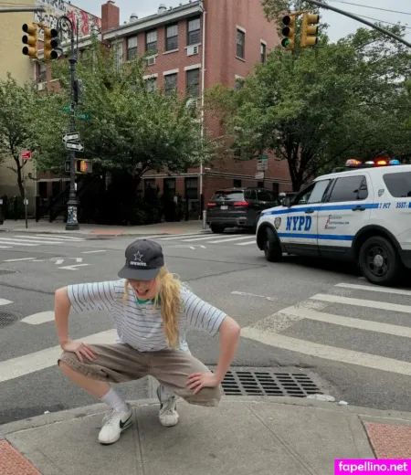 Esther Graf OnlyFans Thumbnail #NxivmYHqKx