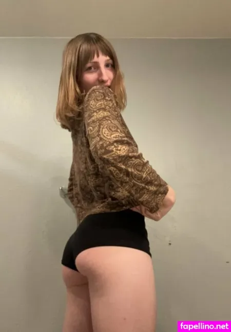 Esther Grey OnlyFans Thumbnail #K6TR6eqtD9