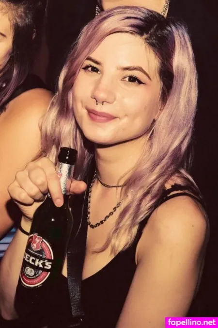 Esther Kerkhoff OnlyFans Thumbnail #LA61ZelPyt