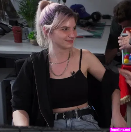 Esther Kerkhoff OnlyFans Thumbnail #dZVzBoKoZd