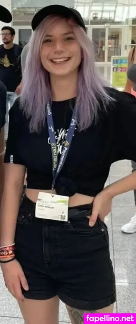 Esther Kerkhoff OnlyFans Thumbnail #hZKln5tHlo