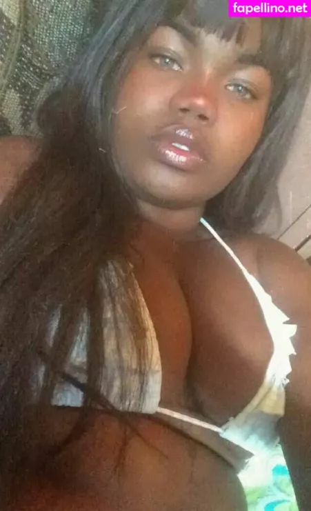 Esther Marinho OnlyFans Thumbnail #H1nnn5r4HS