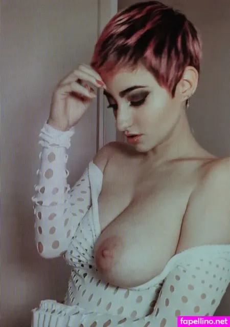 Esther Oliv OnlyFans Thumbnail #eudrnfhNI3