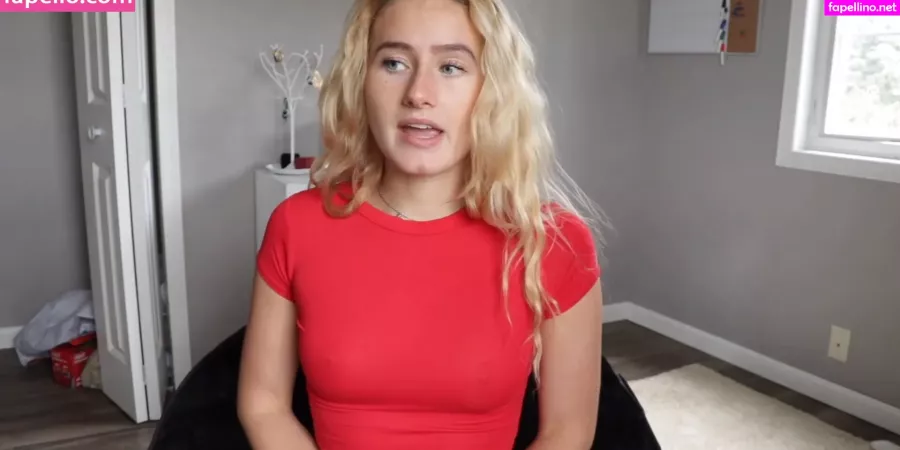 Esther Perepechkin OnlyFans Thumbnail #1DqJccIpli