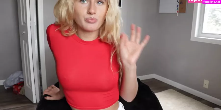 Esther Perepechkin OnlyFans Thumbnail #L47zY5H0FW