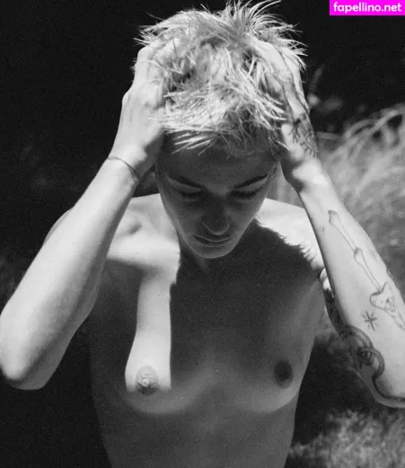 Esther Rose Mcgregor OnlyFans Thumbnail #yiLgYVfBes