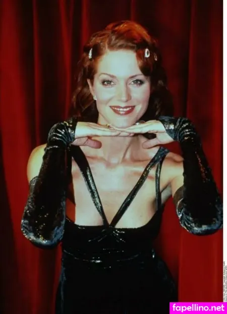 Esther Schweins OnlyFans Thumbnail #DHhFnq8twB