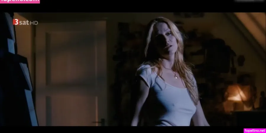 Esther Schweins OnlyFans Thumbnail #Xfk3eQDig1