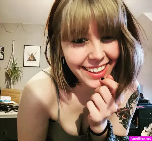 Esther Zimtstern OnlyFans Thumbnail #DOJCqb9uRf