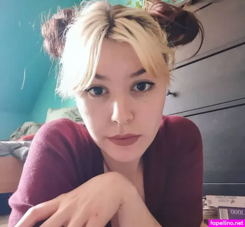 Esther Zimtstern OnlyFans Thumbnail #Ov8p4ndeKV