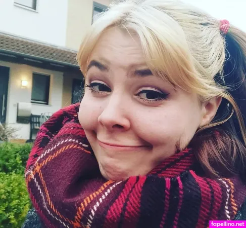 Esther Zimtstern OnlyFans Thumbnail #cqyMrILYq3