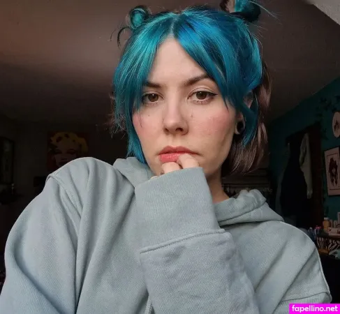 Esther Zimtstern OnlyFans Thumbnail #gjU1FnAAq7