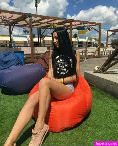 Estherbabyy OnlyFans Thumbnail #5M74eDTGlS