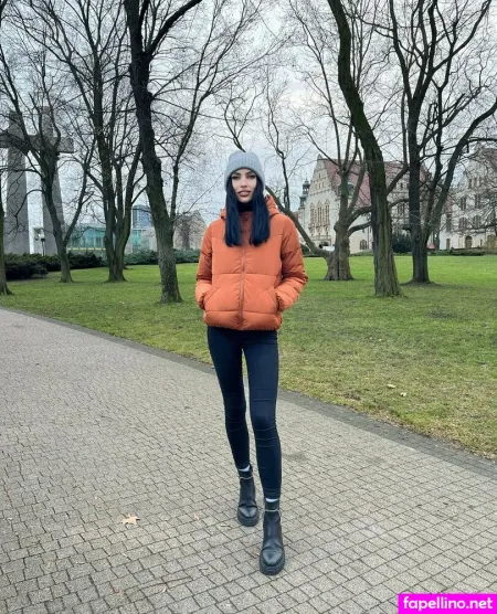 Estherbabyy OnlyFans Thumbnail #Dl8q1IitYD