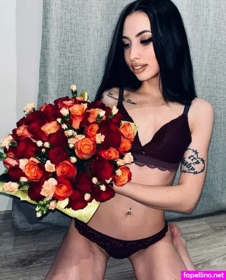 Estherbabyy OnlyFans Thumbnail #XXWzl972xP