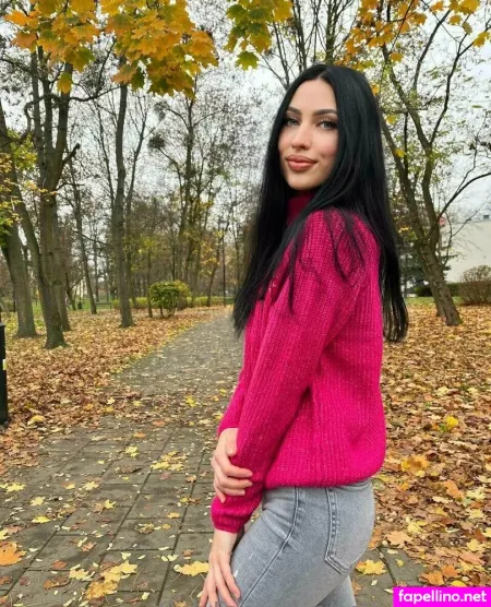 Estherbabyy OnlyFans Thumbnail #akkuWFJLP1