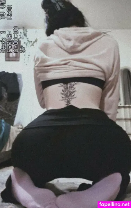 Estherdollettefree OnlyFans Thumbnail #1oeuNV6dpr