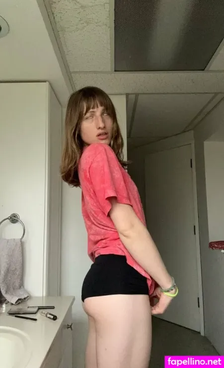 Esthergreyplus OnlyFans Thumbnail #AU6FLMCLZo