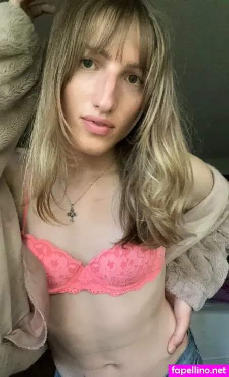 Esthergreyplus OnlyFans Thumbnail #Kb5mPZOdrk