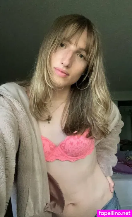 Esthergreyplus OnlyFans Thumbnail #u8Q7tSXioS