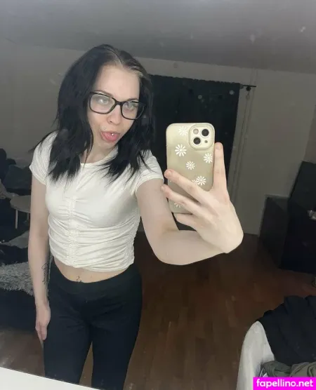 Estherswe Main Profile Photo