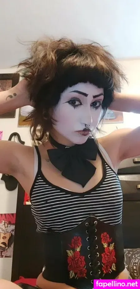 Estrella Rots OnlyFans Thumbnail #7UuZEDRRCw