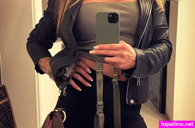 Etwas Neugierig OnlyFans Thumbnail #q1P1NuQH8O