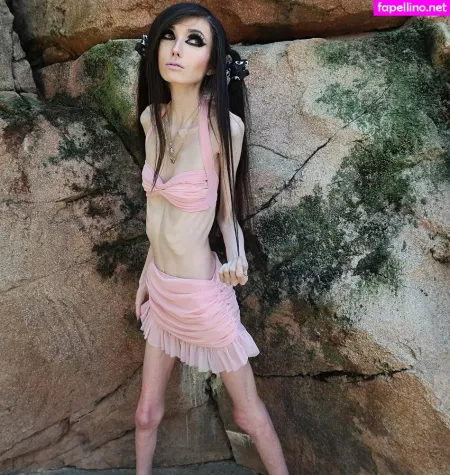 Eugenia Cooney OnlyFans Thumbnail #p9EdmuUxzQ