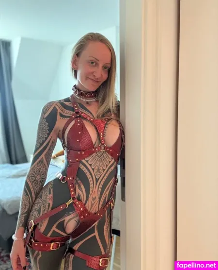 Eule Emma 5 OnlyFans Thumbnail #sGY3f2bPNY