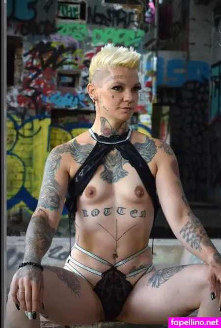 Eule In Paradise OnlyFans Thumbnail #46lZRCBgGd