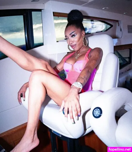 Eunique OnlyFans Thumbnail #1SRFf8AGup