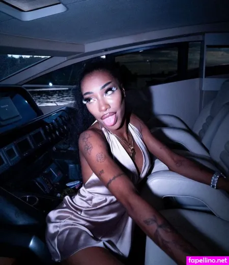 Eunique OnlyFans Thumbnail #wZBeA08G0e