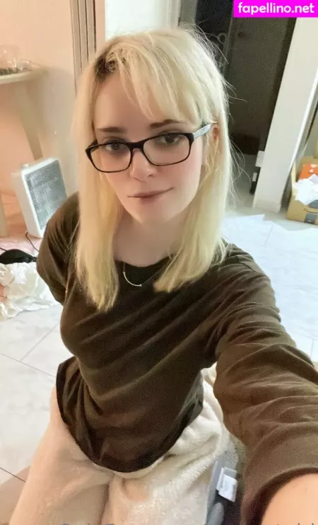 Eurocatgirl 1 OnlyFans Thumbnail #0YJfwRFhi8