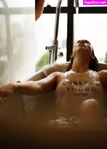 Euyaz OnlyFans Thumbnail #iZ0U38EN8X