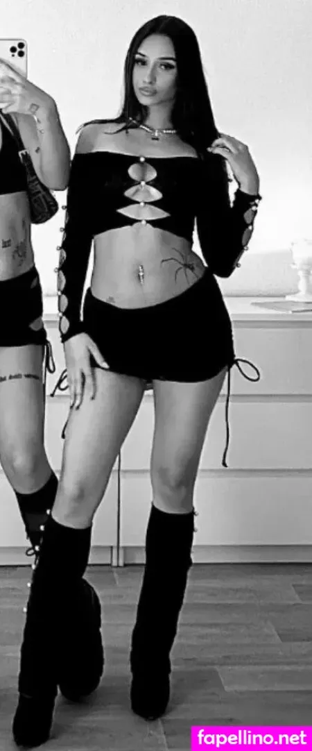 Ev Elinne OnlyFans Thumbnail #3BabNLeoxL