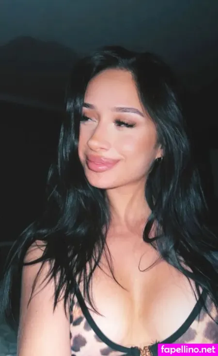 Ev Elinne OnlyFans Thumbnail #EEJzbKo2wa