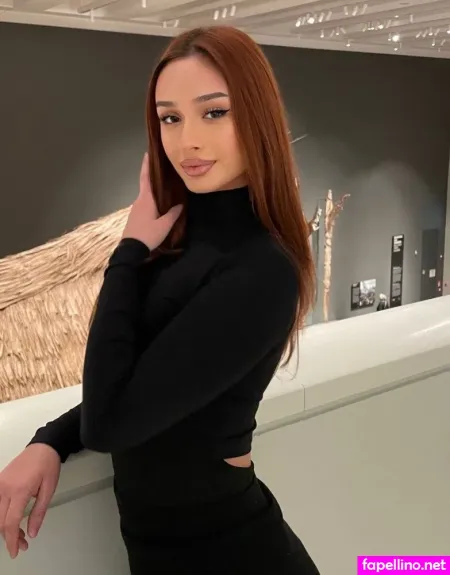 Ev Elinne OnlyFans Thumbnail #MtY5BdmaUr