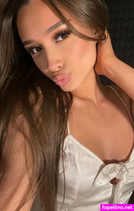 Ev Elinne OnlyFans Thumbnail #YISthN1rdg