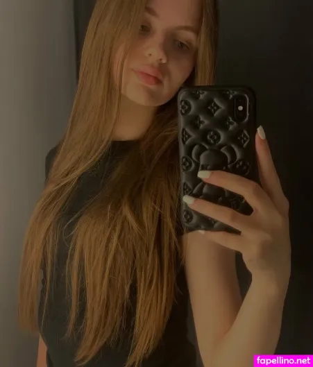 Eva 19y O OnlyFans Thumbnail #QeBE7JU6FH