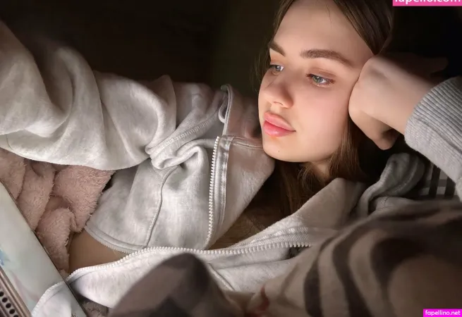 Eva 19y O OnlyFans Thumbnail #axoWLCXnrz