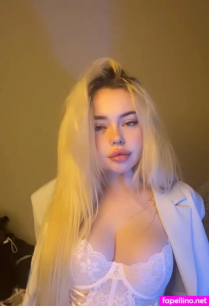 eva.bnz, eva_benz_vip Nude Leaked OnlyFans Photo #01mMPhQPlD